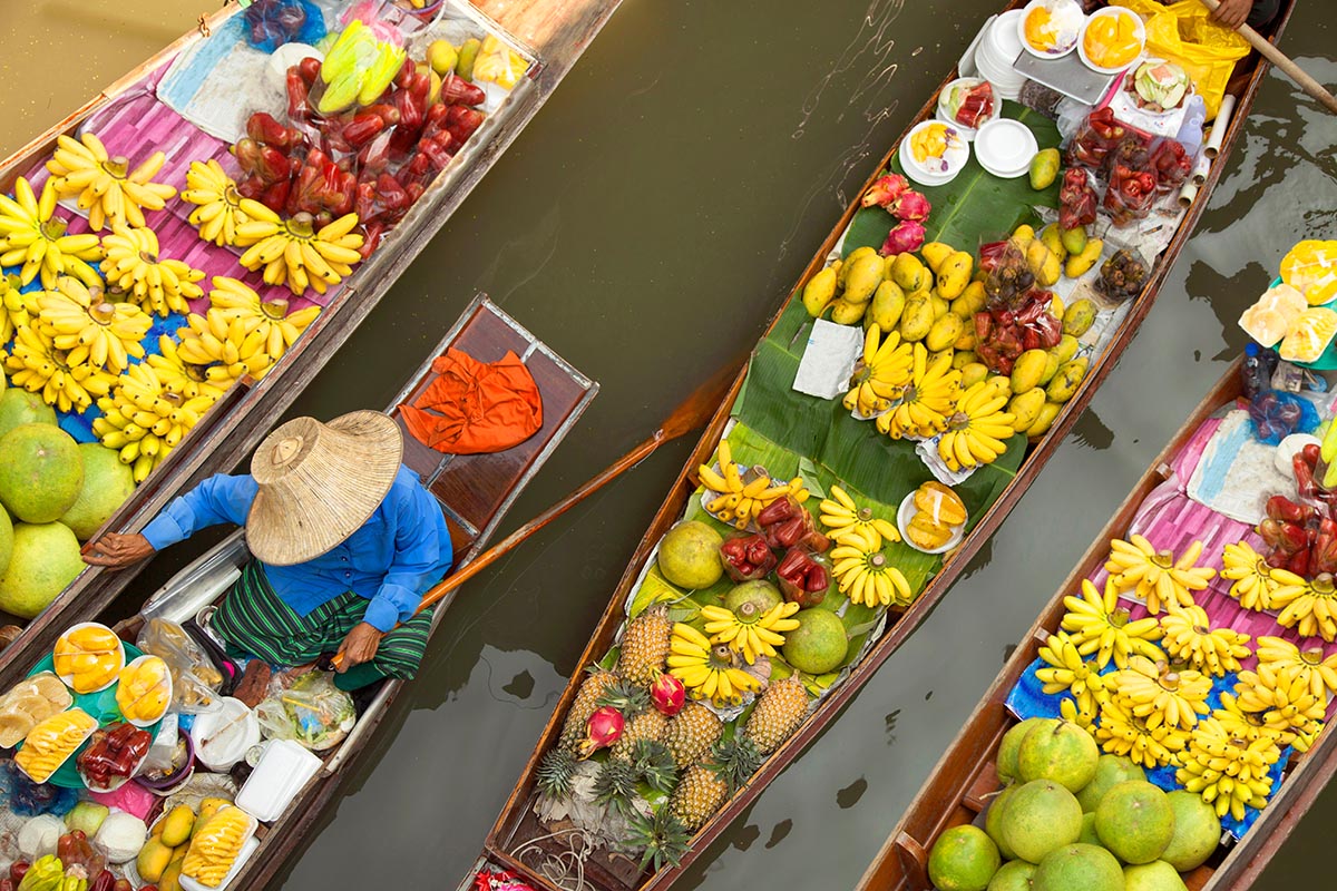 Damnoen Saduak Floating Market