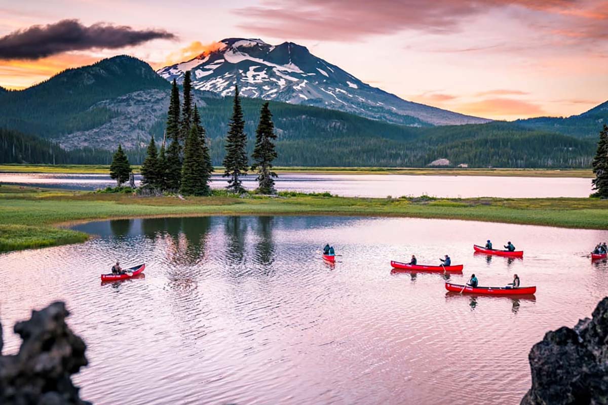 Moonlight and Starlight Canoe Tour