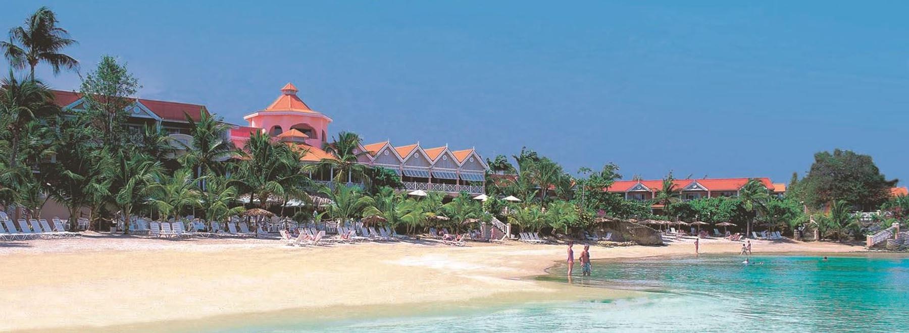 Coco Reef Resort & Spa