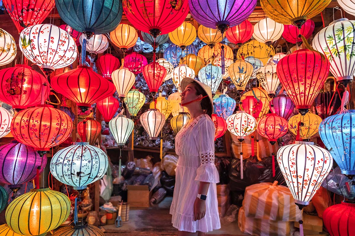 Hoi An Night Market & Walking Tour